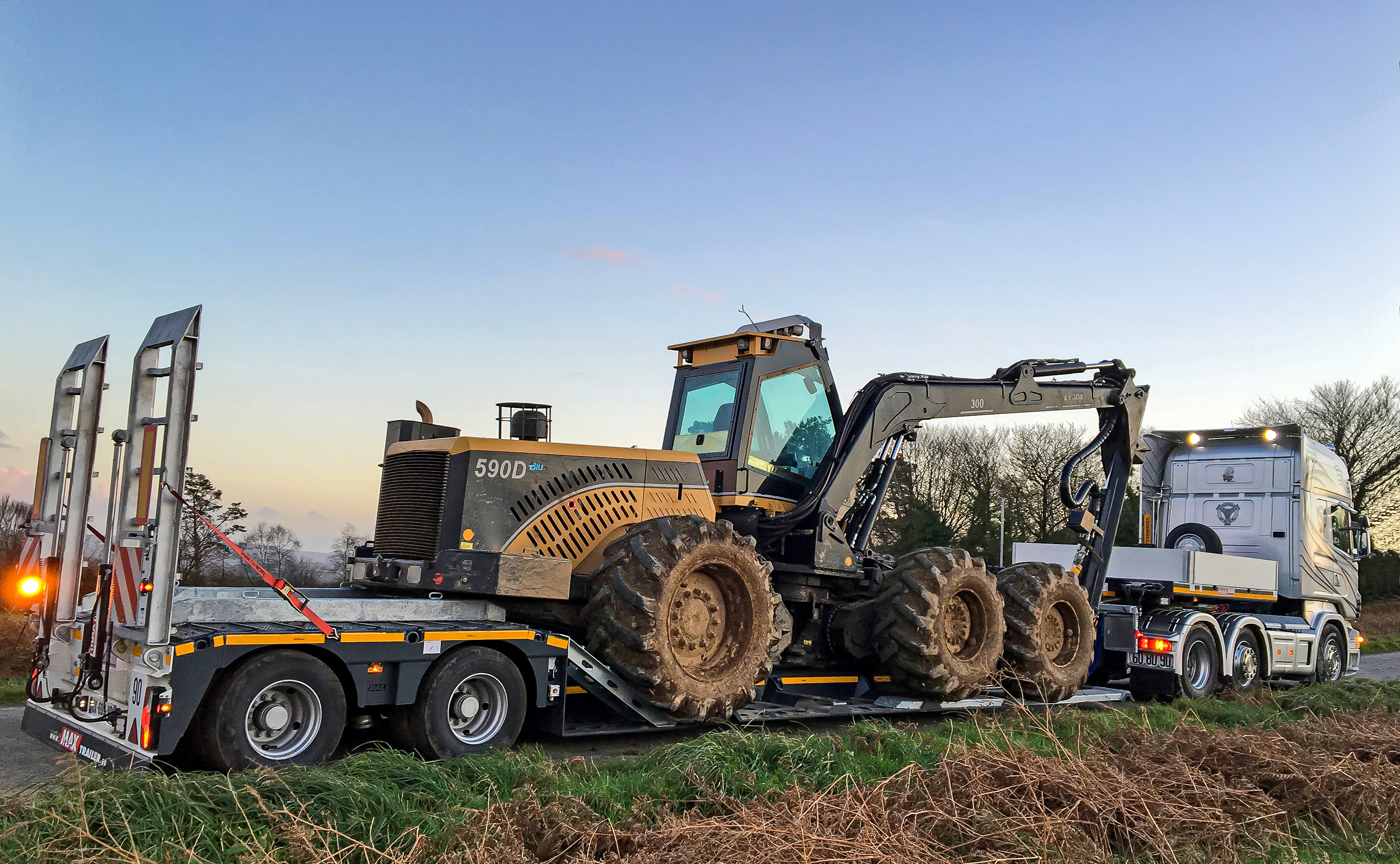 What to Consider Before Buying a Lowbed Trailer – Technical Buyer’s Guide