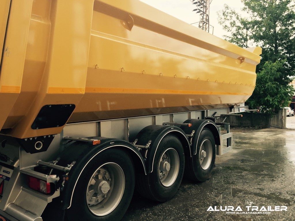 Engineering of Tipper Trailers: Frame Design, Load Distribution & Hydraulic Efficiency