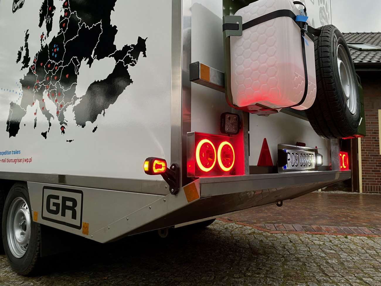 Trailer lighting and electrical circuit behaviour