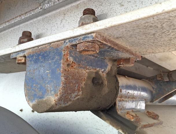 Tropical Corrosion on Trailer Chassis: Environmental Effects, Metal Degradation & Protective Solutions